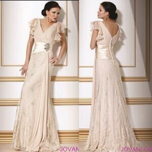 NWT JOVANI EVENING 71789 lace rhinestone brooch waist gown